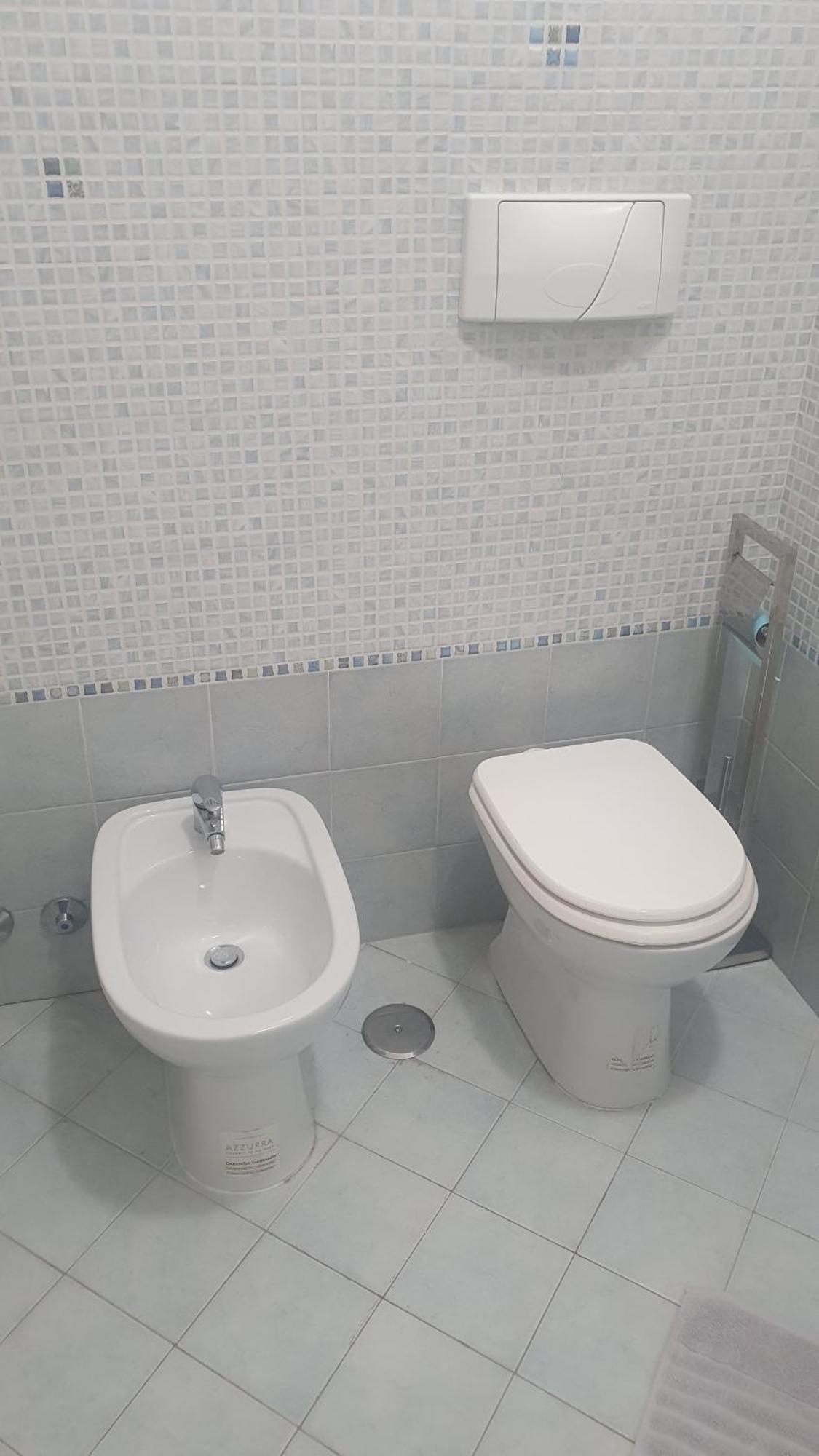 Salute Apartments Терни Екстериор снимка